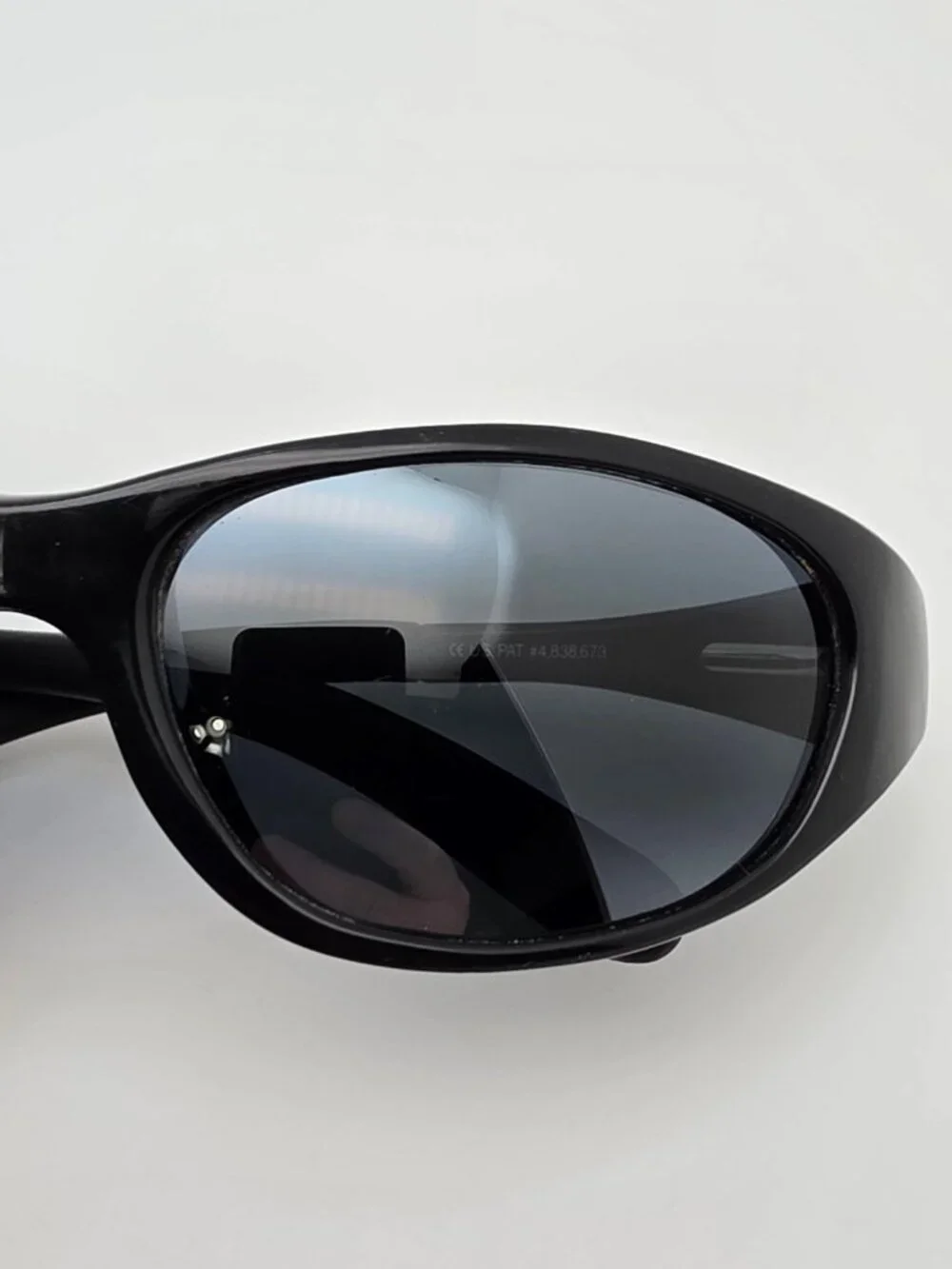 Maui Jim MJ142-02 Volcano Black Frame Polarized Grey Glass Lens Sunglasses Japan